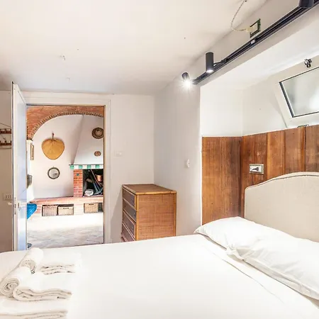 Guesthost - L'oblo - Lovely In Apartament