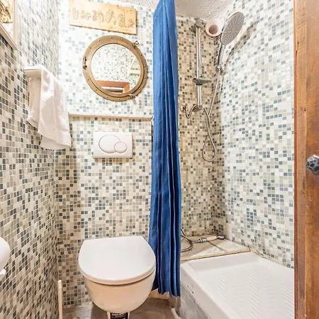 Apartman Guesthost - L'oblo - Lovely In *